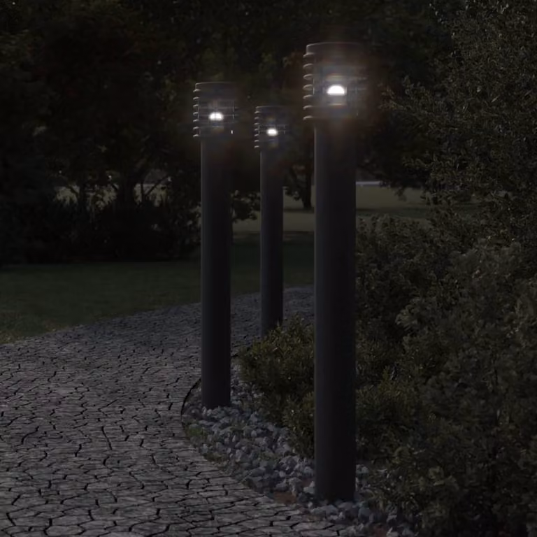 Set di 3 lampade da terra per esterni vidaXL in acciaio nero, altezza: 110 cm, con attacco E27 e protezione IP44
