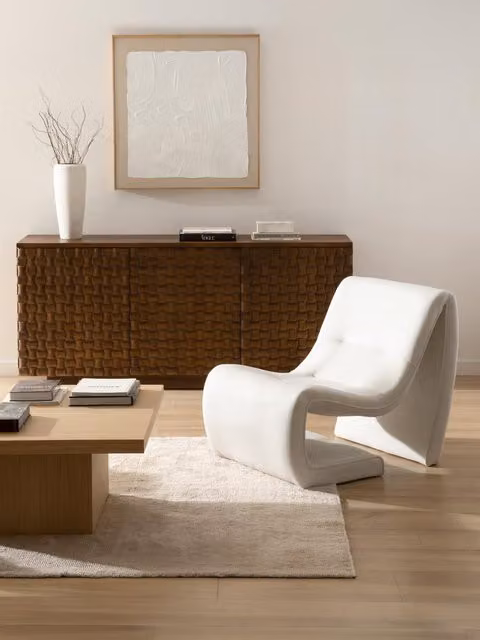 Poltrona imbottita Lyle Kenay Home beige e bianca – 1