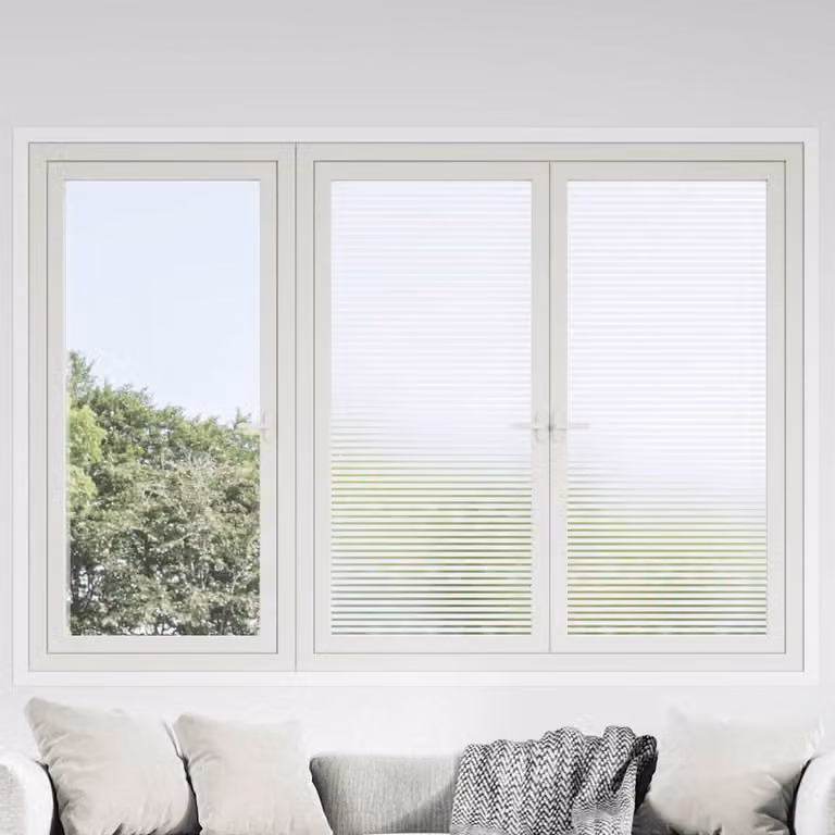 Pellicole adesive per finestre vidaXL in PVC bianco con design smerigliato a strisce