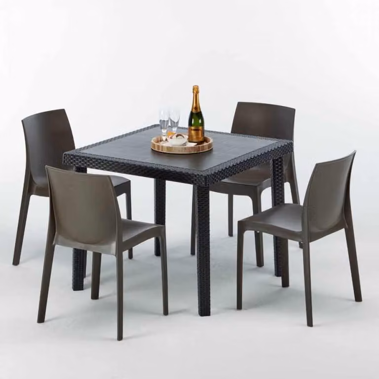 Tavolo quadrato nero e 4 sedie in polipropilene colorato Set di bastoni per esterni Grand Soleil Rome Passion - Brown