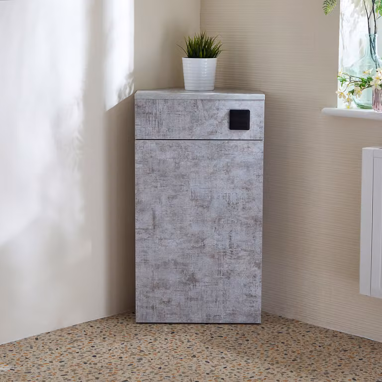 Unità WC Angolare in Grigio Cemento con Pulsante di Scarico Nero (Sanitario non Incluso) - Cluo