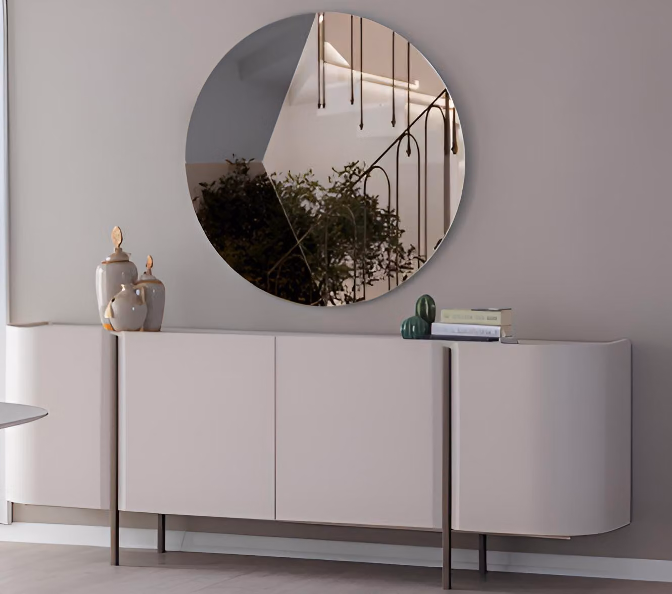 Stilvolles Weißes Esszimmer-Set – Holzschrank, Runder Spiegel & Wohnmöbel