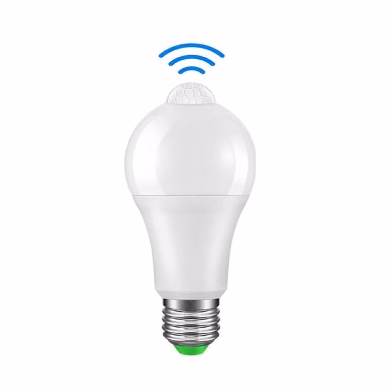 Lampada LED con sensore crepuscolare/di movimento - Attacco E27 - 12W, equivalente a 69W - 3000K