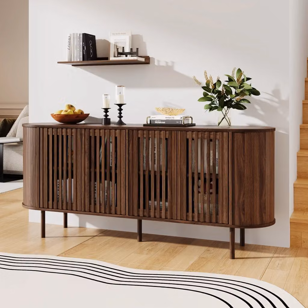 Credenza moderna con 4 ante scorrevoli traforate e ripiani regolabili per soggiorno o sala da pranzo, in MDF color noce, L: 160 cm, P: 40 cm, H: 70 cm – 2