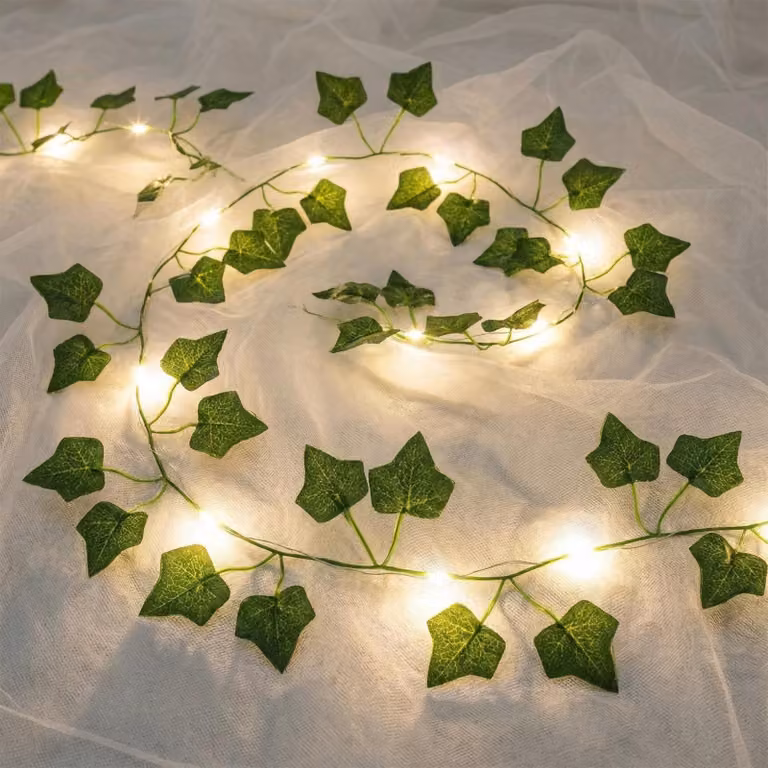 Catena luminosa a LED, edera artificiale, 2 metri, 20 LED, timer, verde