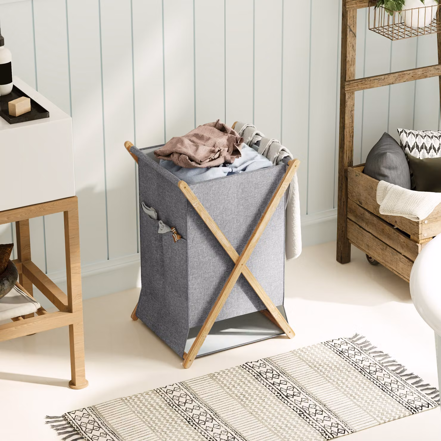 Cesto portabiancheria pieghevole HOMCOM da 55 l in tessuto e bambù, legno e grigio – 2