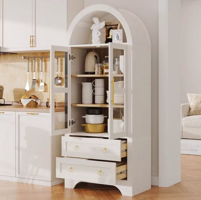Highboard bianco con ripiani regolabili, ante in vetro trasparente e ampio spazio contenitivo, ideale per cucina, soggiorno e sala da pranzo