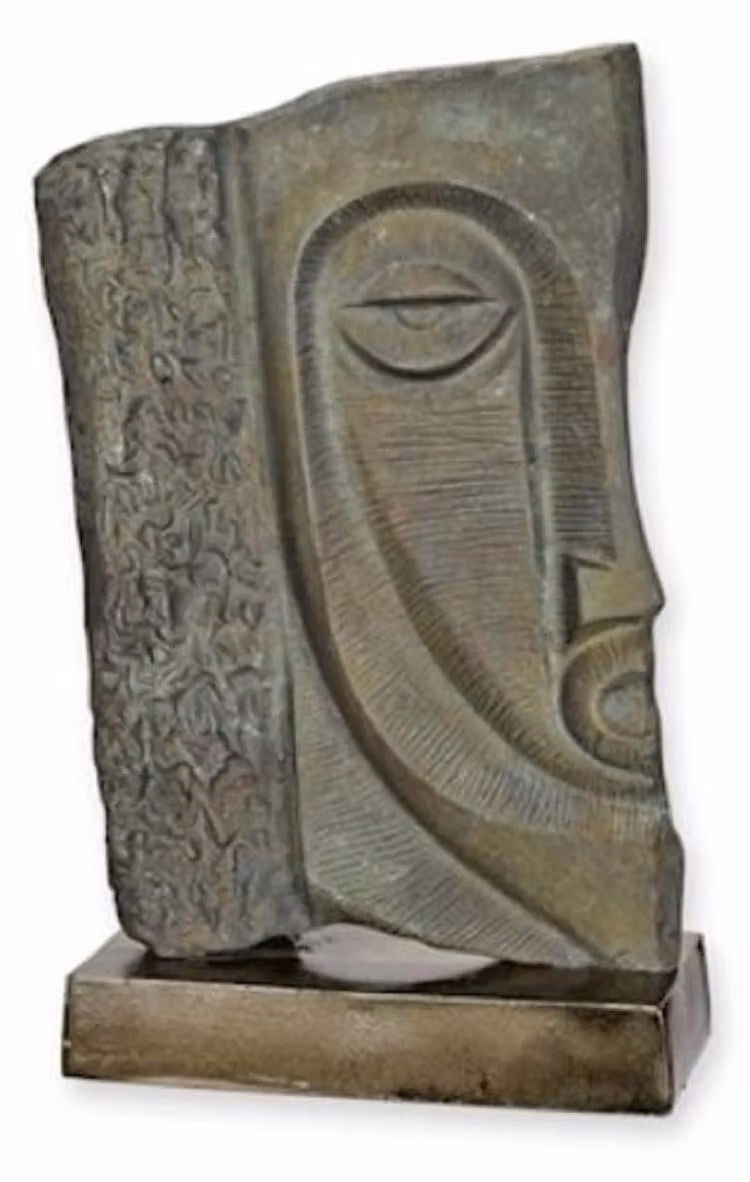 Casa Padrino scultura decorativa in alluminio faccia grigio antico / grigio / ottone 26 x 10,3 x h. 39,6 cm - Figura decorativa astratta in alluminio - Decorazione per il soggiorno - Decorazione per la scrivania