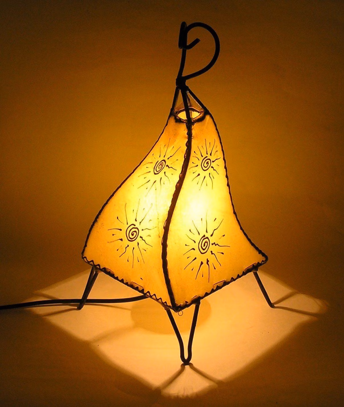 Lampada orientale lampada all'henné lampada in pelle marocchina lampada da tavolo lampada da terra mellah sun 35-38 cm, giallo