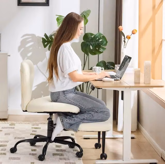 Sedia ergonomica girevole a 360 gradi MODFU in pelle bianca per ufficio e casa