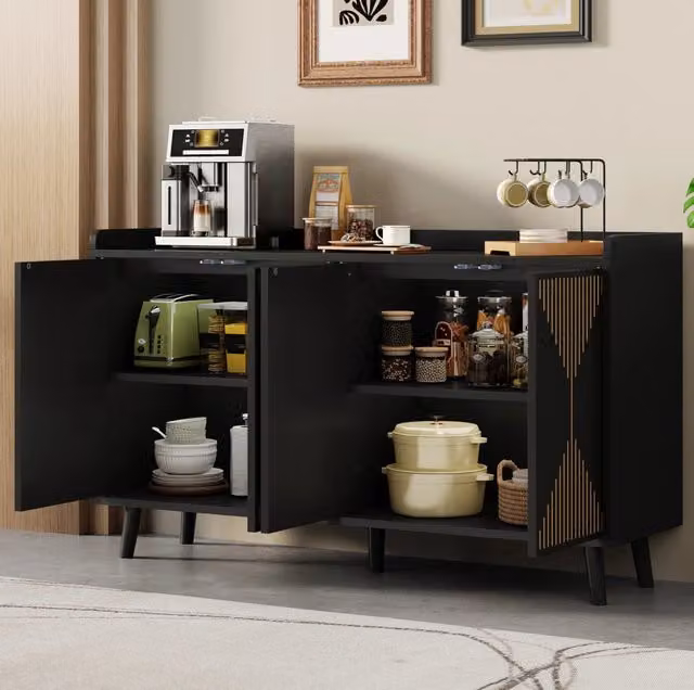 Credenza ULEVR 140x40x84 cm con 4 ante, ripiani regolabili e vano superiore aperto, nera in MDF
