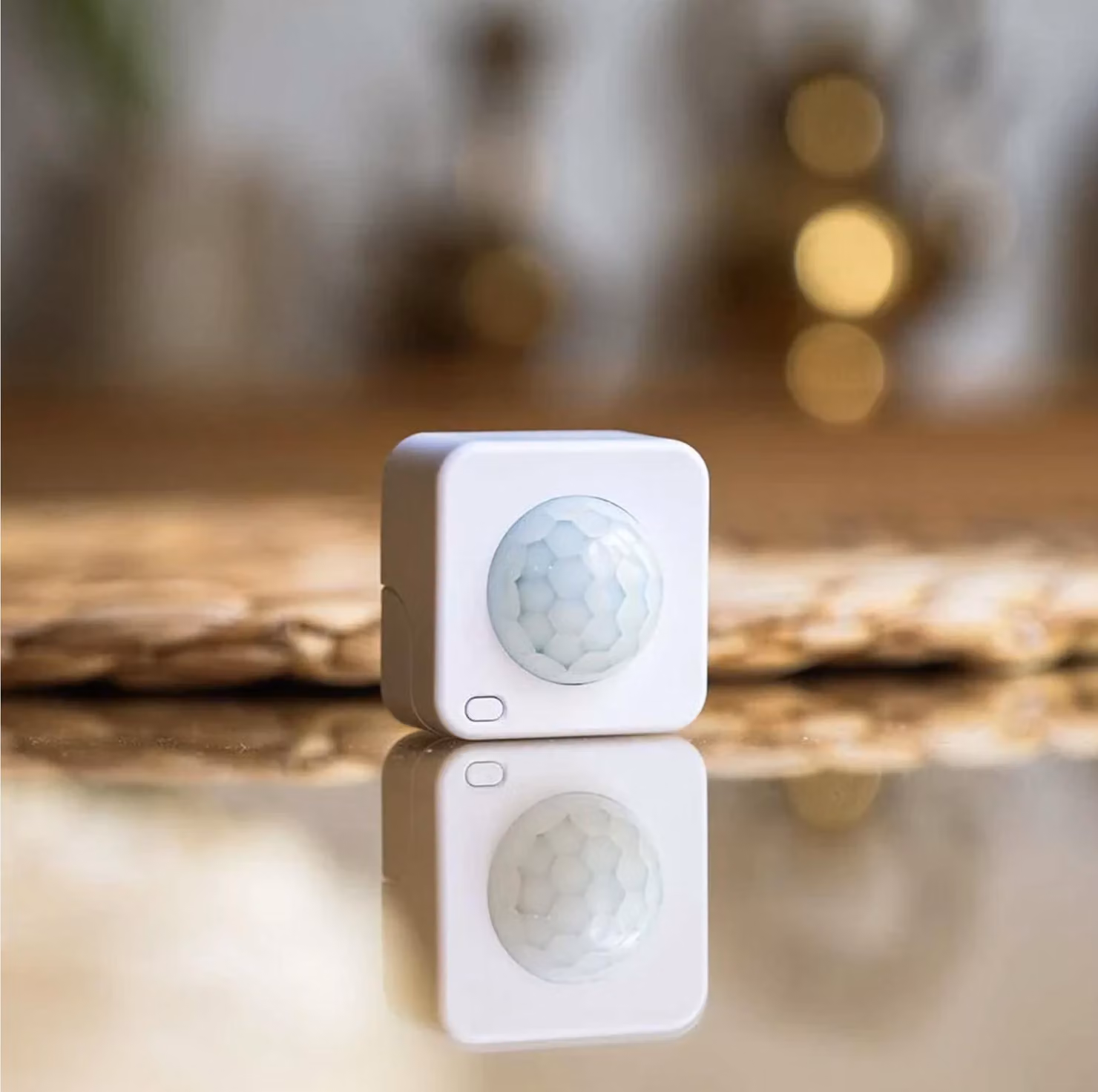 Shelly BLU Motion ZB, sensore di movimento e luce PIR, compatibile con Zigbee e Bluetooth