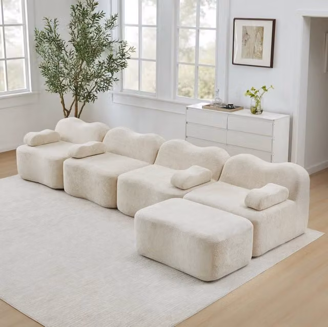 Divano modulare L 384x167x70 cm in velluto beige, con ottomana, per spazi piccoli –
