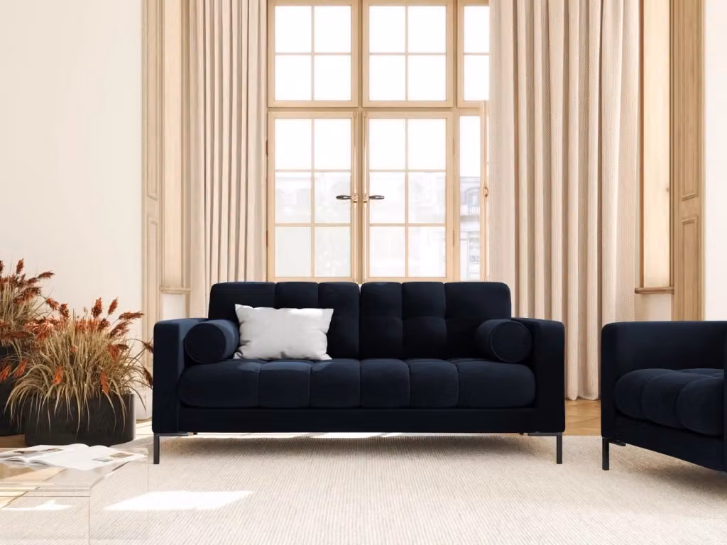 Divano 2 posti Bali di Cosmopolitan Design in velluto blu con cuscini inclusi L: 152 cm, P: 75 cm, H: 92 cm – 2