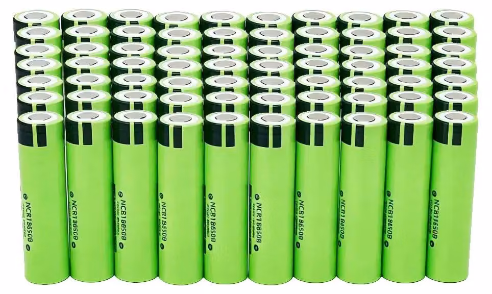 Batteria agli ioni di litio, capacità 3400mAh, elevata potenza di scarica, confezione da 70 pezzi (codice prodotto: 34B-3400mah)