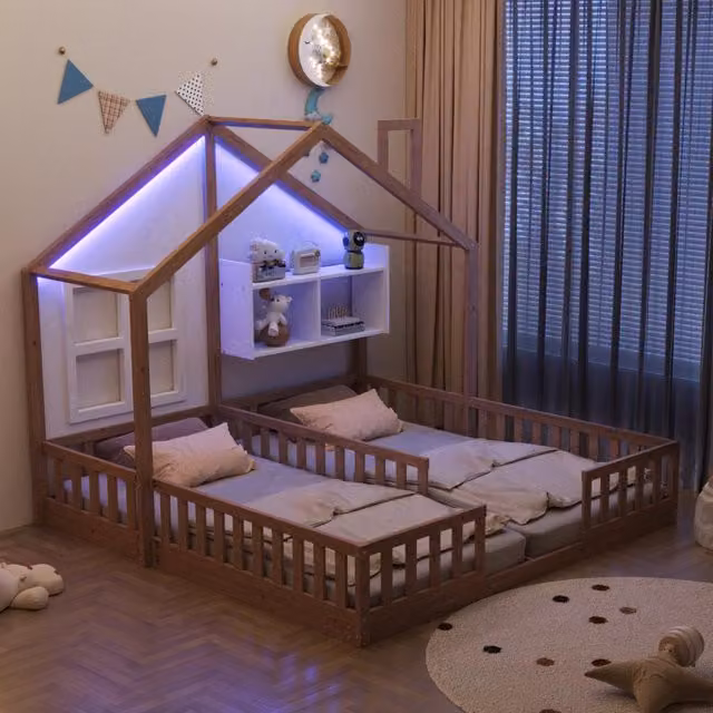 Letto per bambini doppio 90 × 200 cm e 90 × 200 cm con LED, mensole e barriere, senza materassi, legno naturale