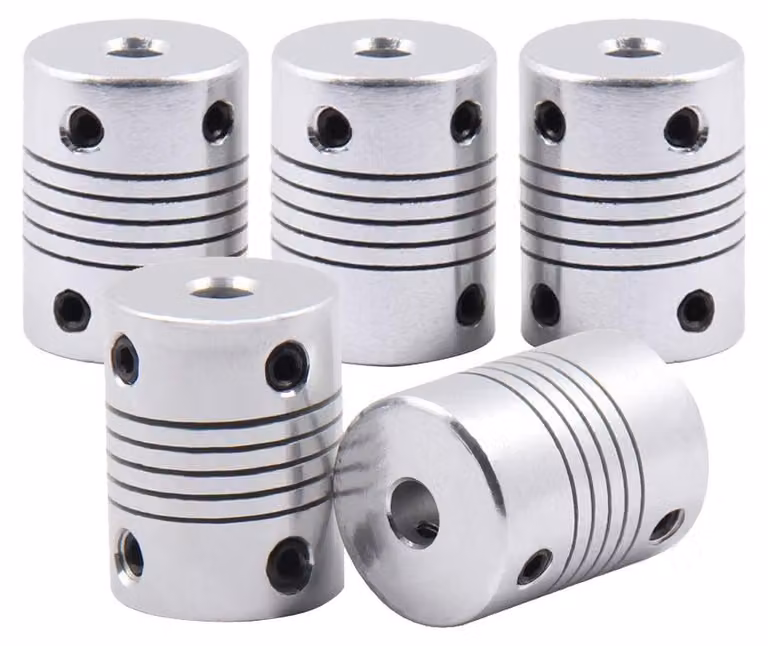 Accoppiamenti flessibili, realizzati in lega di alluminio, compatibili con motori passo-passo NEMA 17, con diametro da 5 mm a 5 mm
