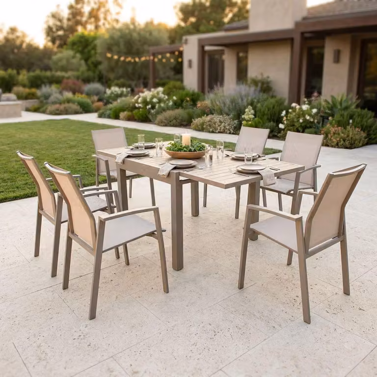 Milani Home - Set tavolo e sedie da giardino per esterno in alluminio cm 90/180x90x75 h con 6 sedute colore Taupe - Taupe