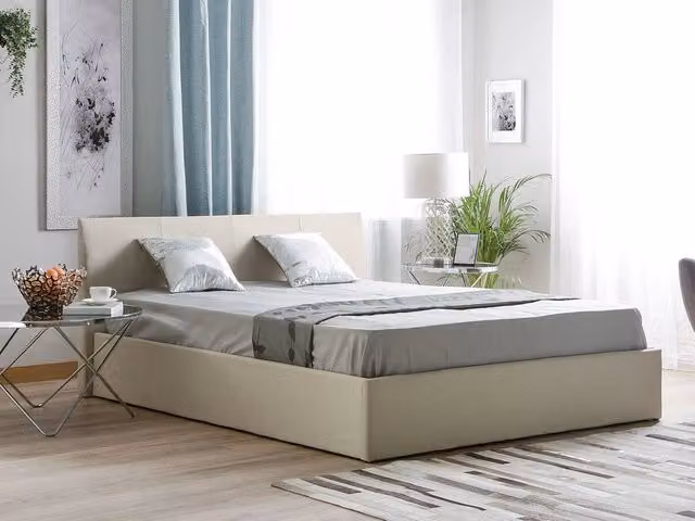 Letto matrimoniale BELIANI con contenitore a sollevamento e testiera imbottita in tessuto beige, L/P/H: 160 x 200 x 177 cm – 1