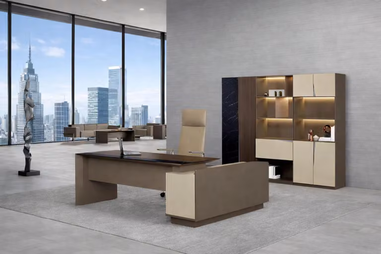 Set esclusivo per ufficio: scrivania robusta e elegante libreria