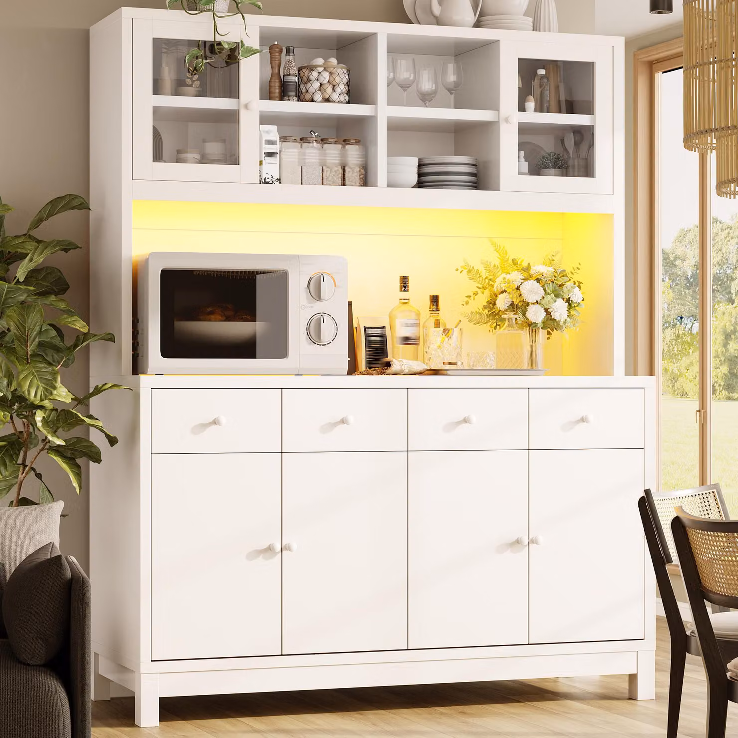 Mobiletto buffet alto con illuminazione RGB controllata tramite app, ante in vetro, mobiletto da cucina con ripiani regolabili, credenza 140x38,5x180 cm, bianco
