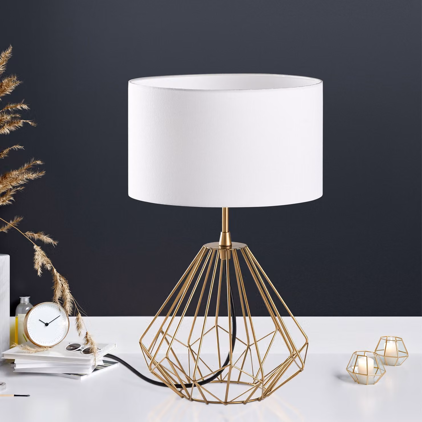 Opviq, Diamond - S-711, lampada da tavolo, oro, corpo in metallo, 25 x 25 x 43 cm