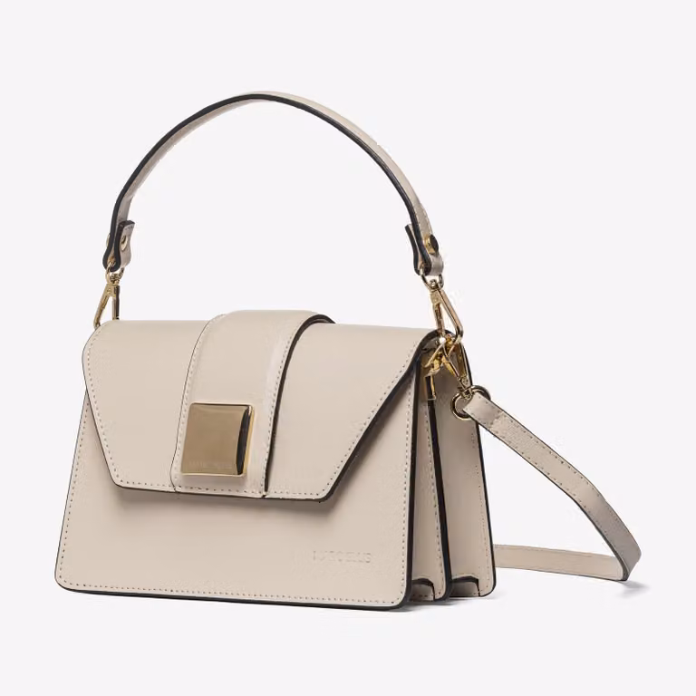 Borsa a tracolla Marc Ellis, realizzata in vera pelle di vacchetta, color beige nude. Elegante e versatile