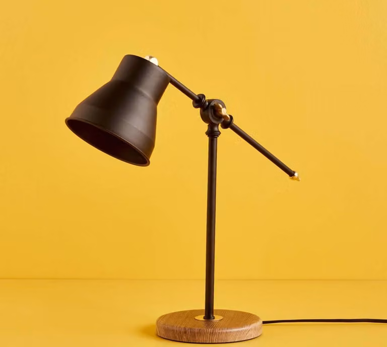 Opviq, lampada da tavolo di alta qualità (attacco E14, 40W), colore nero, altezza 45 cm. Realizzata in metallo al 100%. Cavo di alimentazione lungo 150 cm