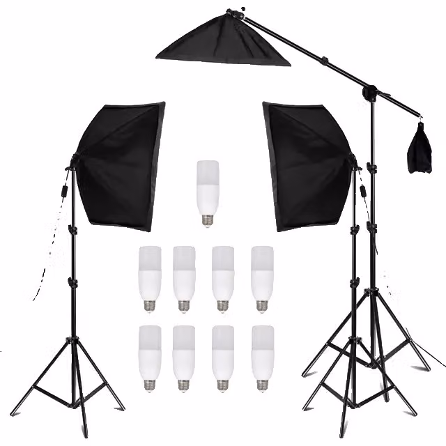 Kit di illuminazione da studio fotografico con softbox, composto da quattro portalampade, per un sistema di illuminazione continua
