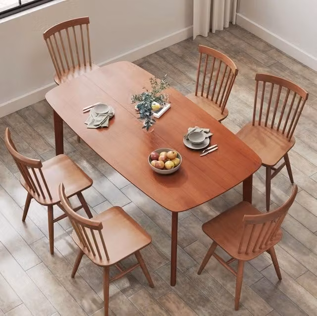 Tavolo da pranzo ULEVR 150x80x76 cm per 6 persone, in legno marrone con superficie laccata