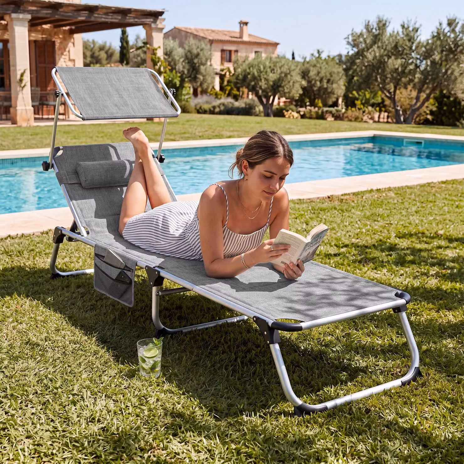 Lettino prendisole tectake in alluminio verniciato con parasole, poggiatesta regolabile e vassoio laterale, colore grigio – 2