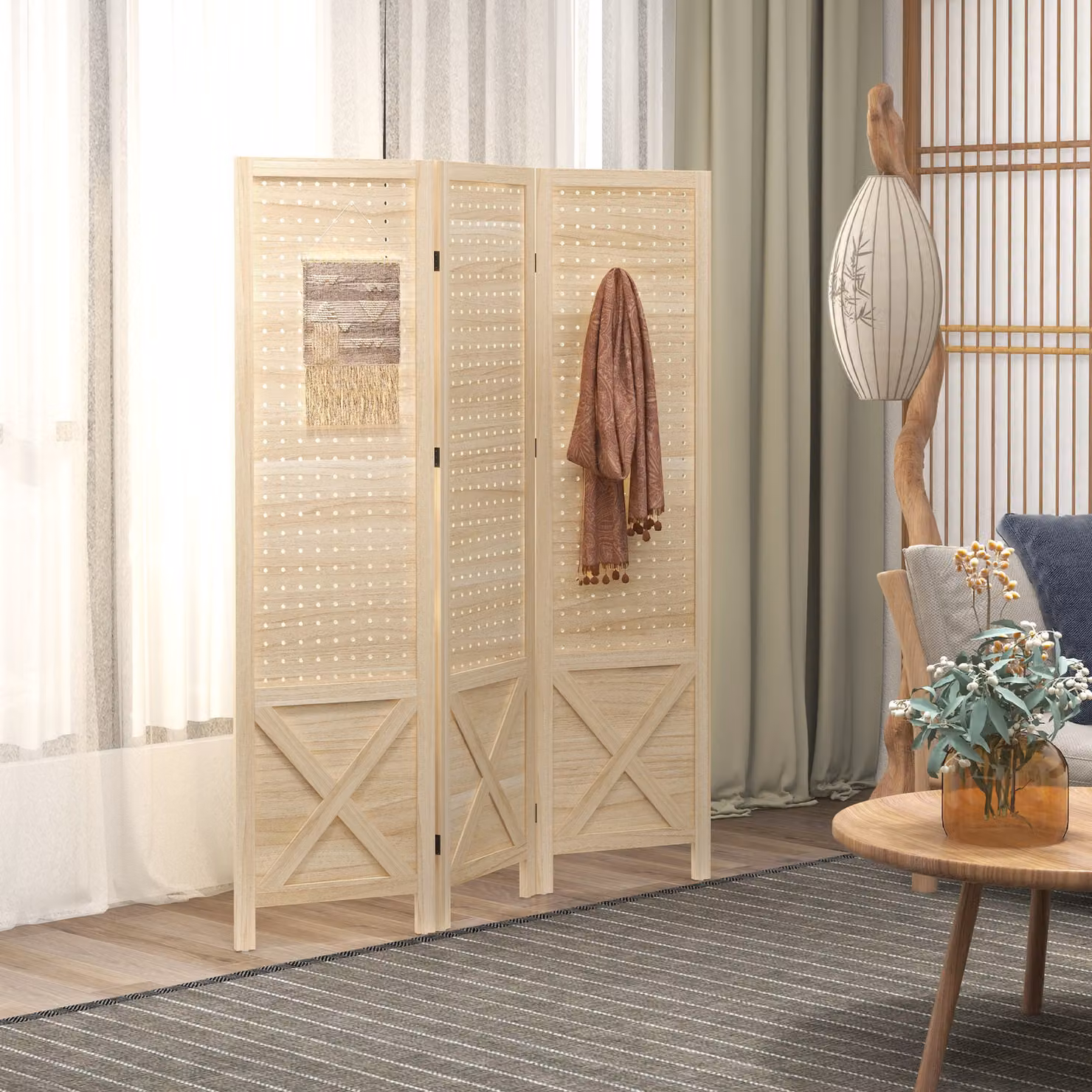 Paravento interno HOMCOM a 3 pannelli forati in legno naturale, divisore di ambienti pieghevole, L: 114 cm, H: 144,5 cm, P: 1,7 cm – 2