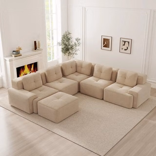 Divano angolare modulare MIVRAY in velluto a coste beige con pouf coordinato per il tuo soggiorno