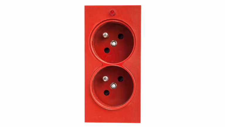 Simon Connect CIMA presa doppia c/u 16A IP20 rosso S2/6