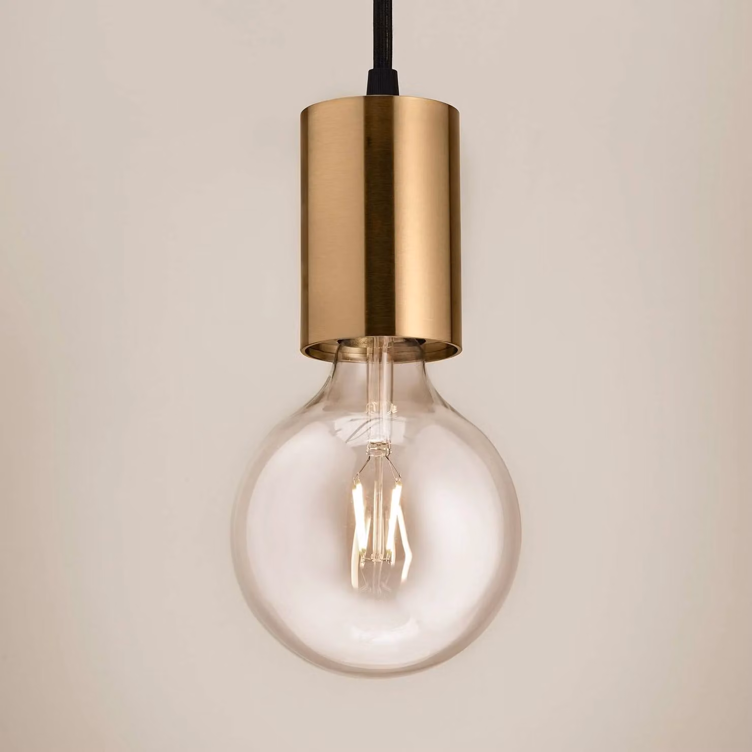Egger Licht Lampada a sospensione Soho, dimmerabile, Ottone / Oro, Soggiorno / Sala da pranzo, Alluminio, Moderno, Lampada a sospensione