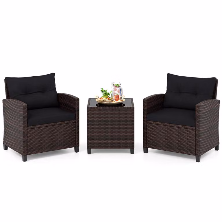 Set di mobili da giardino COSTWAY in rattan sintetico, composto da 3 pezzi. Set di mobili da balcone che include 2 poltrone, cuscini e un tavolo con piano in vetro temperato, ideale per creare un'area relax resistente alle intemperie per 2 persone