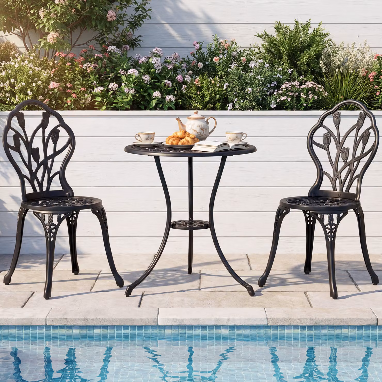 Set da bistrot Costway in alluminio pressofuso 3 pezzi con decorazioni floreali e foro per ombrellone, Nero opaco