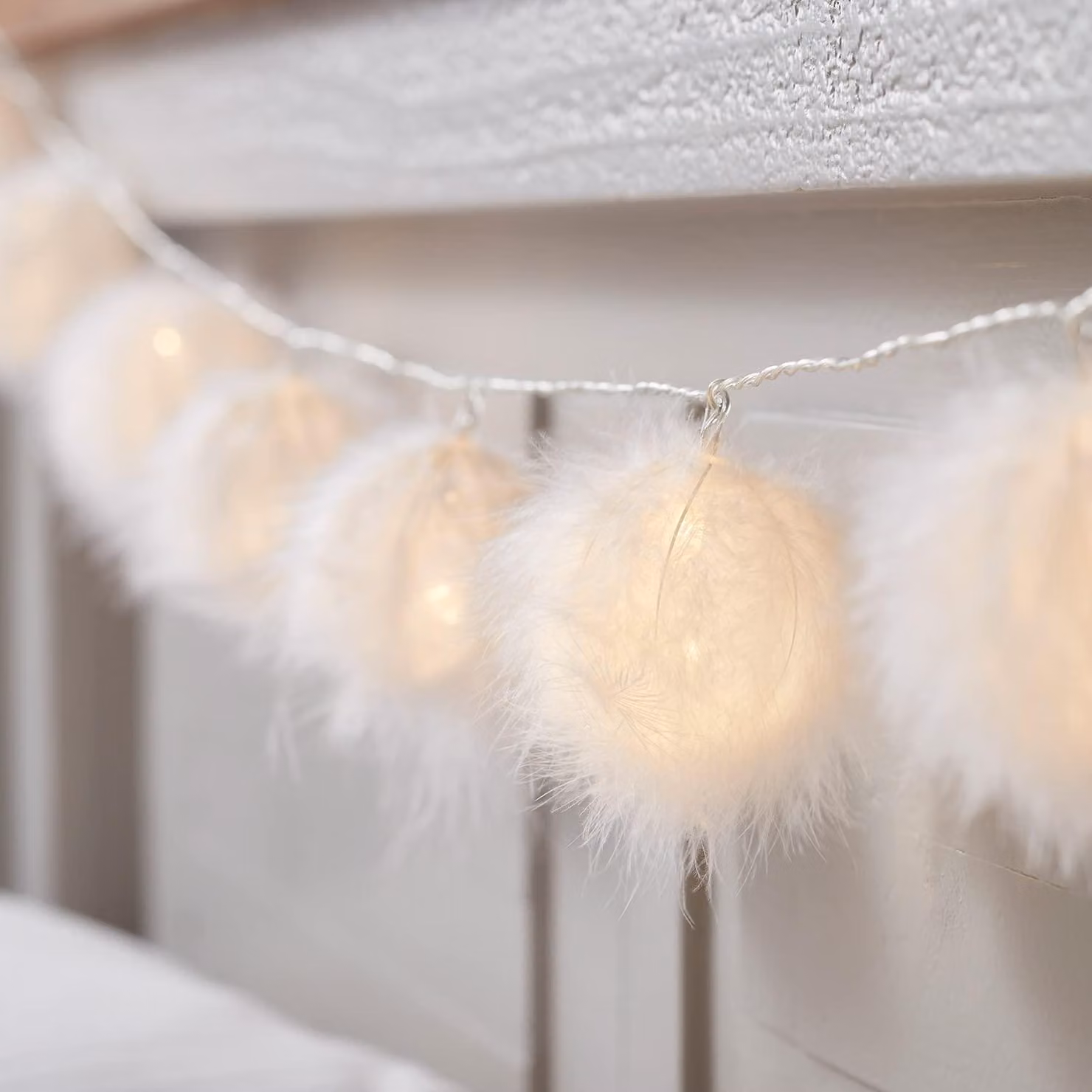 Catena luminosa a LED, 10 sfere bianco caldo, con timer, 2,3 metri, per uso interno