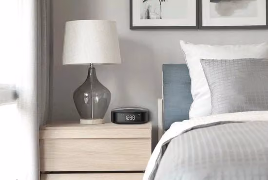 Philips Sveglia con DAB+ e Doppia Funzione di Allarme, Timer di Sonno e Sincronizzazione Automatica, Nero, L 13.1 x P 13.1 x H 5.4 cm