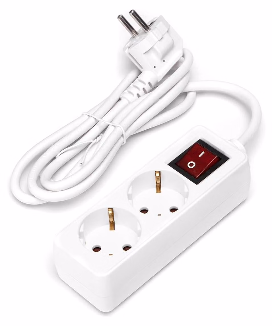 Ciabatta multipresa con interruttore, cavo da 1,5 metri, sezione del cavo 1,0 mm², colore bianco