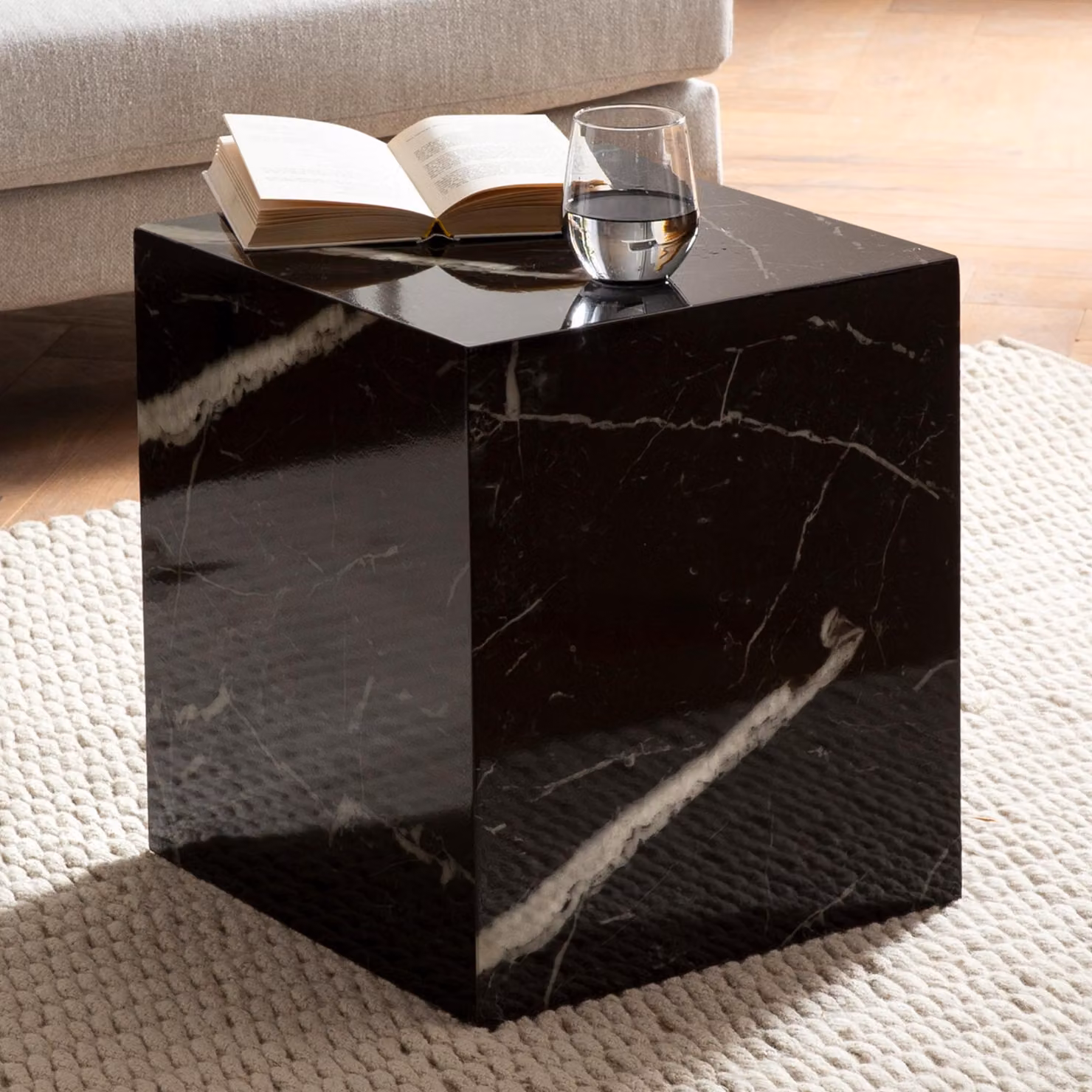 FineBuy Tavolino MONOBLOC 40 cm lucido effetto marmo nero Tavolino da salotto Cube quadrato Tavolino da divano Tavolino da salotto a forma di cubo