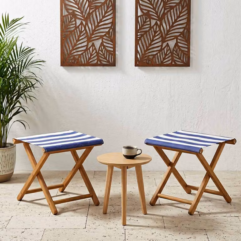 Set di 2 lettini da giardino vidaXL in legno di eucalipto trattato con tessuto a righe blu e bianco