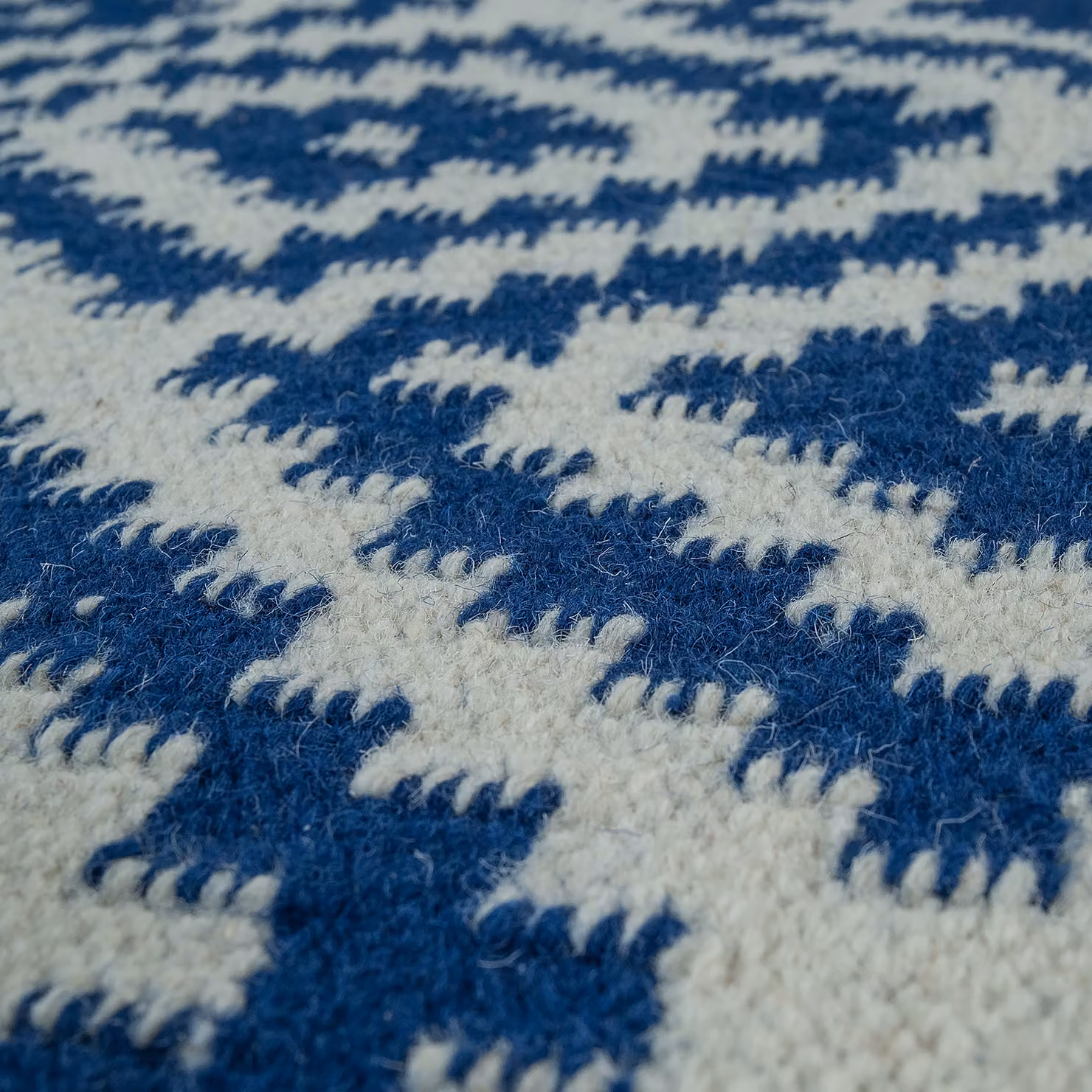 Tappeto Kenolia blu in lana e cotone con frange, stile marocchino e scandinavo, L: 60 cm, P: 110 cm – 2