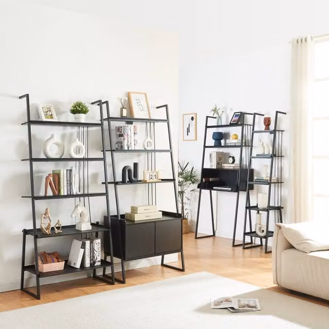 Set Storfjord Composto di Scrivania con Ripiani in Alto e 3 Scaffali a Scala - Nero [en.casa]
