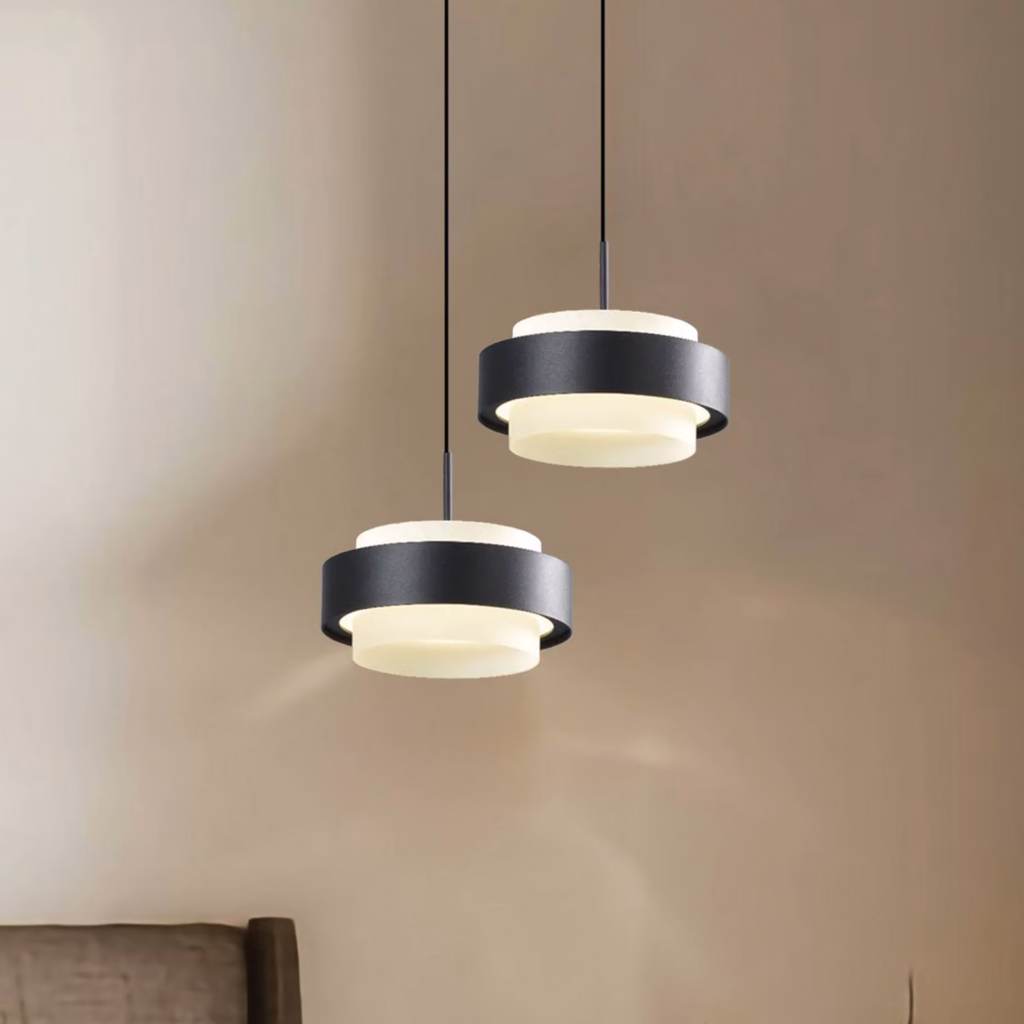 Viokef Lampada LED a sospensione Donal, Ø 17 cm, nera, metallo Donal, Nero, Soggiorno / Sala da pranzo, Alluminio, Moderno