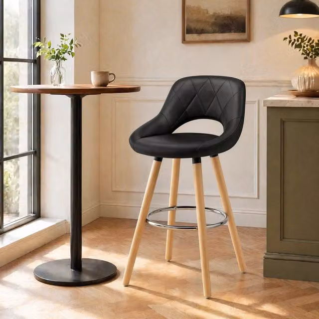 Sgabello da bar moderno WISHDOR in similpelle nera e legno massello con schienale, altezza seduta: 68 cm