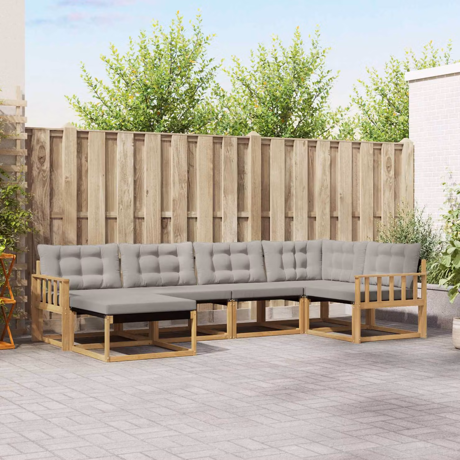 vidaXL Set di divani da esterno a L in legno di acacia con cuscini, 6 pezzi, Bianco e Grigio