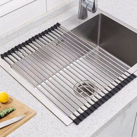 Tappetino in silicone per doccia con struttura in acciaio inossidabile, completo di vaschetta di raccolta, nero, portatovaglioli per frutta, verdura e tazze, 45 x 33 cm, con meccanismo ribaltabile