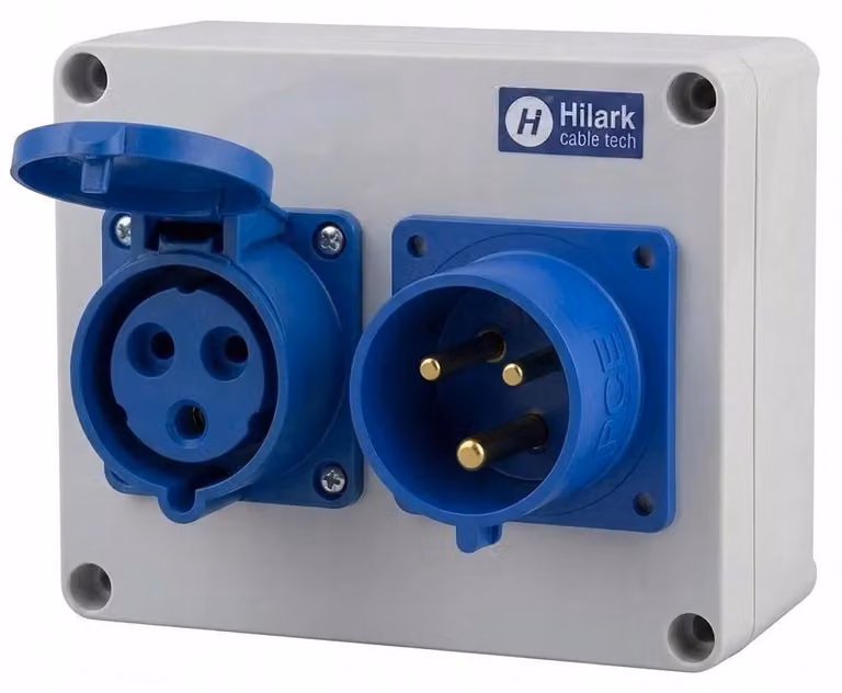 Distributore di corrente per cantiere, grado di protezione IP44, con presa e spina da 230V, 32A, 3 poli, non collegato