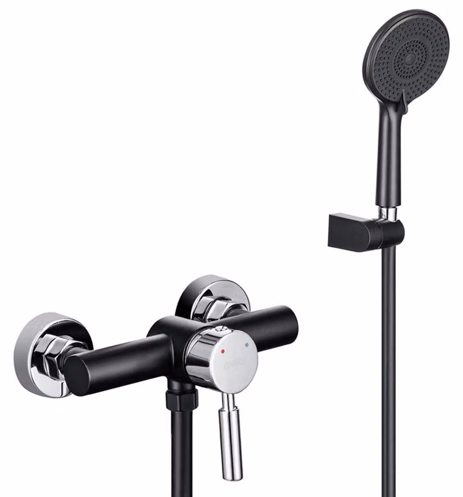 Set doccia con miscelatore e design nero